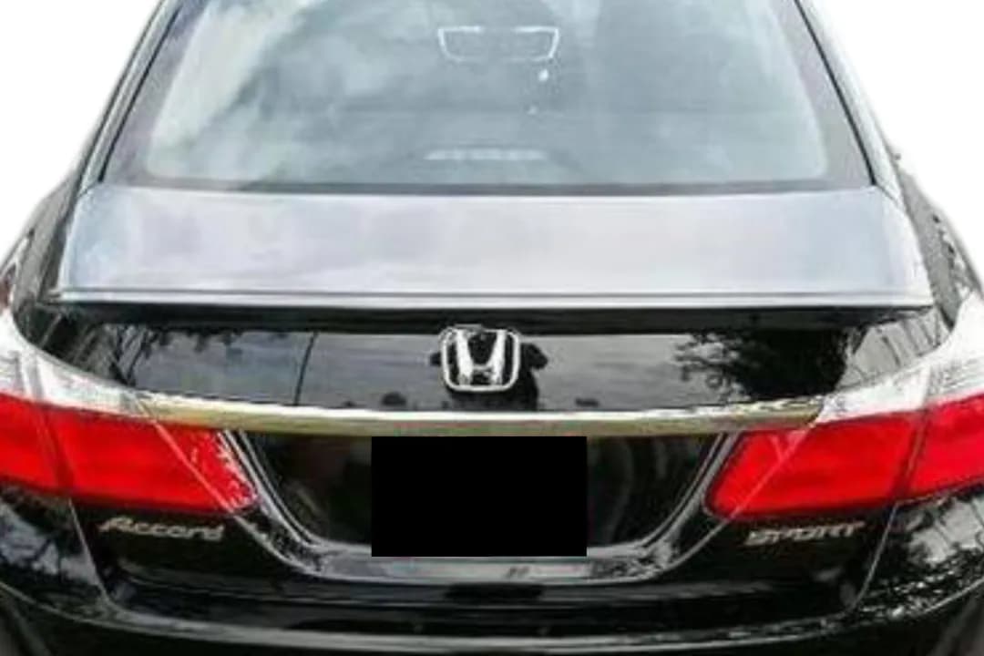 Spojlery do Honda Accord: Wybierz najlepszy styl i materiał