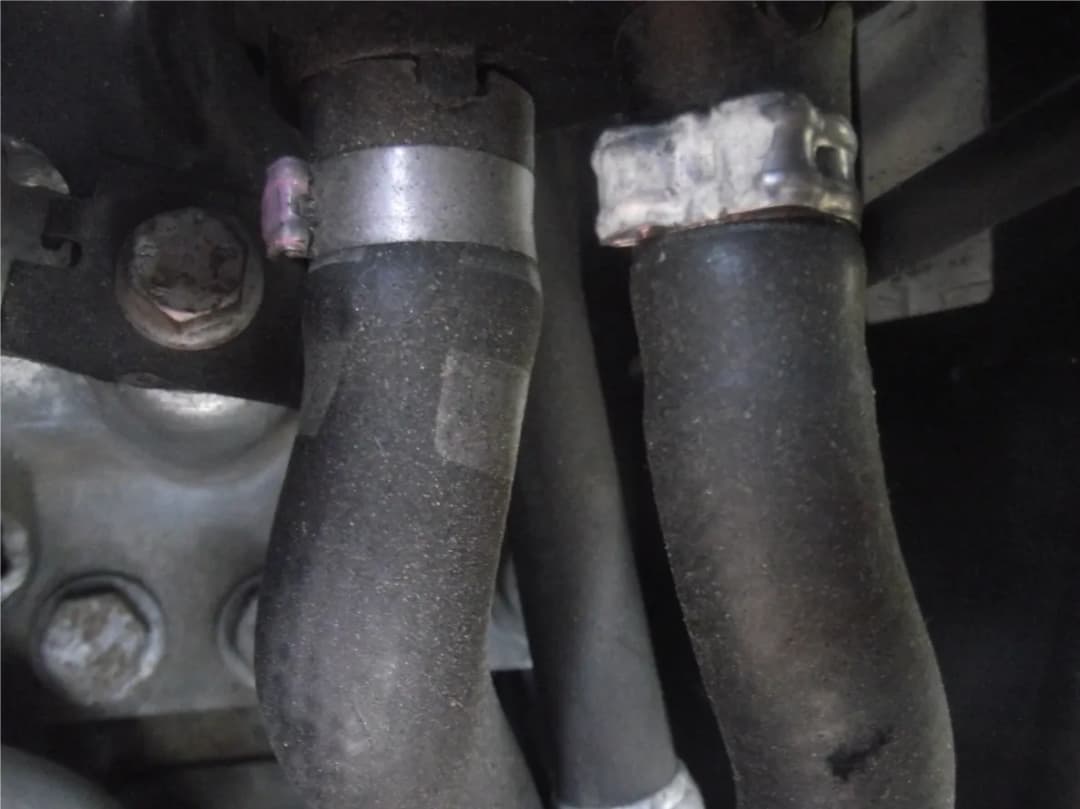 Jak naprawić wąż od chłodnicy i uniknąć kosztownych usterek Jak naprawić wąż od chłodnicy i uniknąć kosztownych usterek